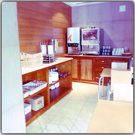 Tudel Hotel